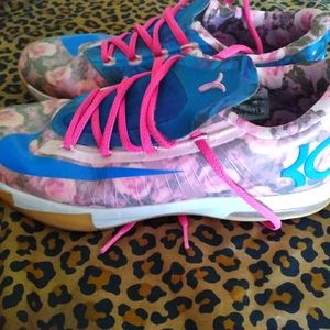 7y Nike Kevin Durante aunt pearl running shoes